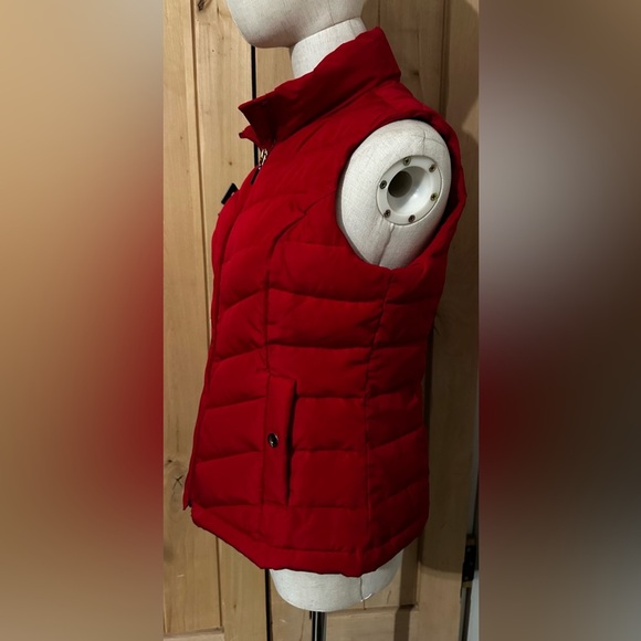 NWOT Charter Club Petite Women's Red Puffer Vest - Picture 3 of 7